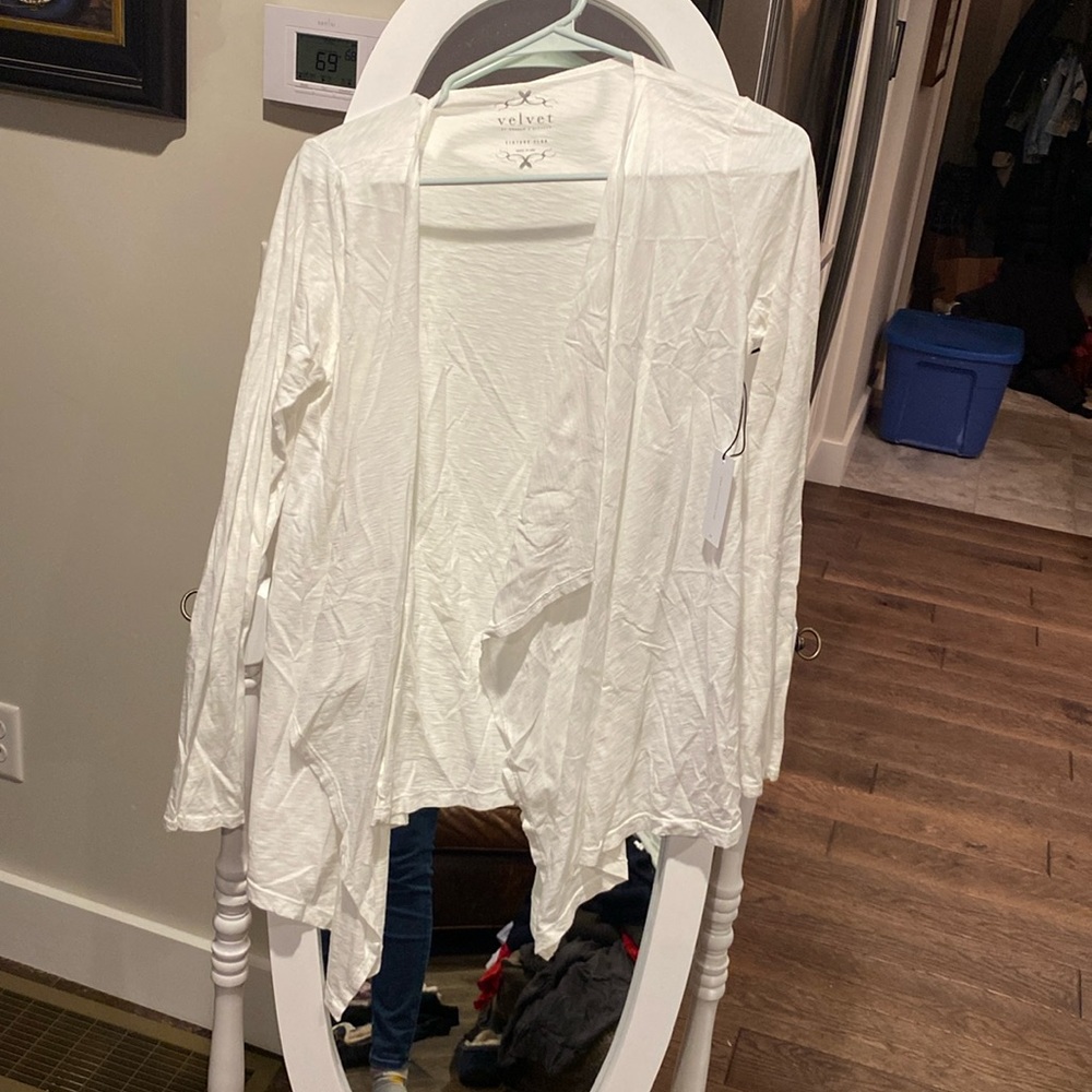 Velvet by Graham & Spencer white cardigan. Women size XS. New with tags.
